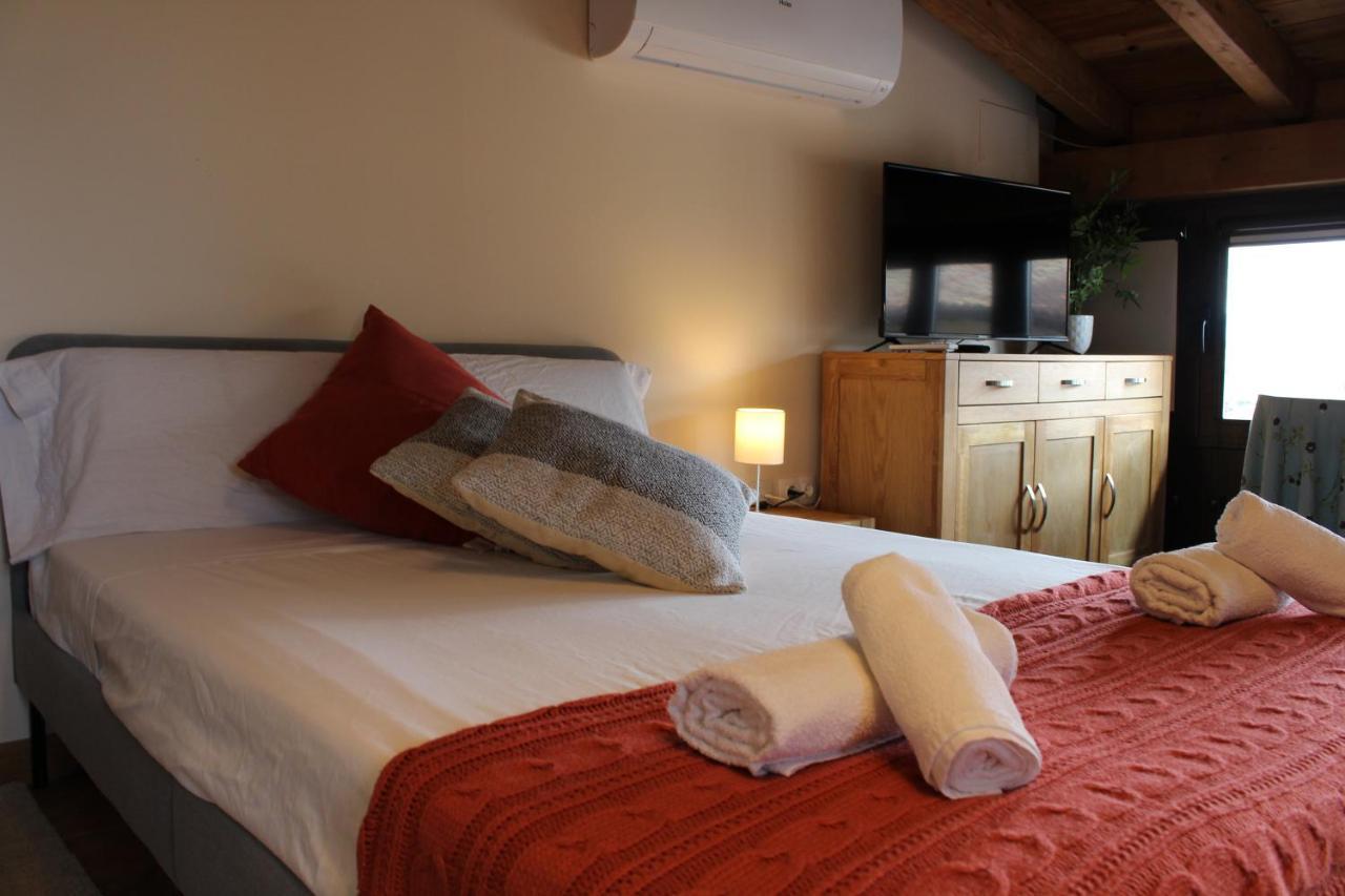 Atico El Miravinas Apartment ลาบาสติดา ภายนอก รูปภาพ